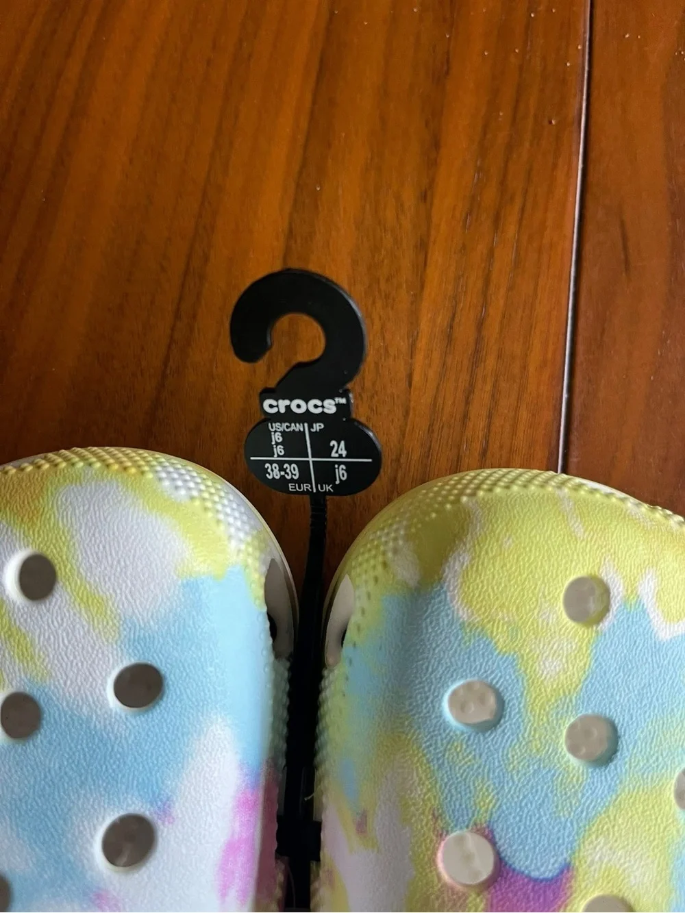 New with tag tie dye Crocs
